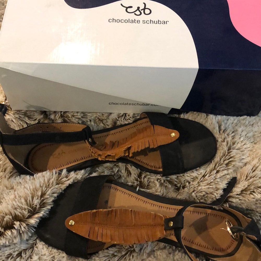 Black and Tan sandle